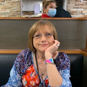 Meet your Posher, Lisa